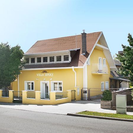 Villa Sipeky Senec Luaran gambar