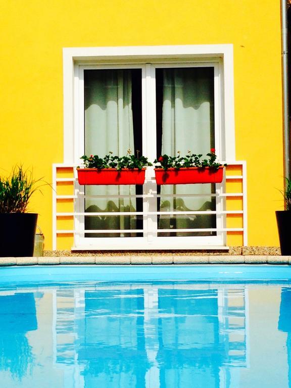 Villa Sipeky Senec Luaran gambar